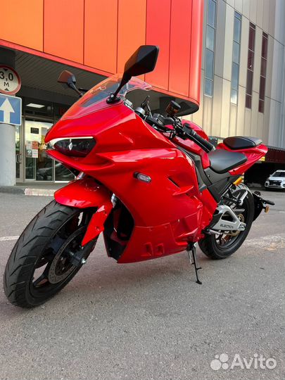 Электромотоцикл Ducati Panigale