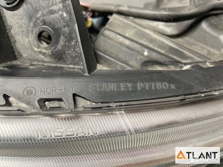 Фара передняя nissan tiida