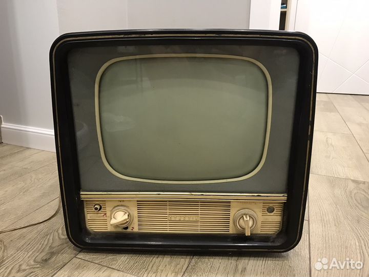 Телевизор Старт 4