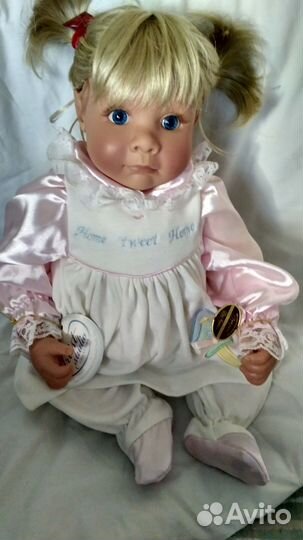 Кукла виниловая коллекционная middleton