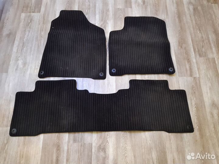 Коврики для автомобиля