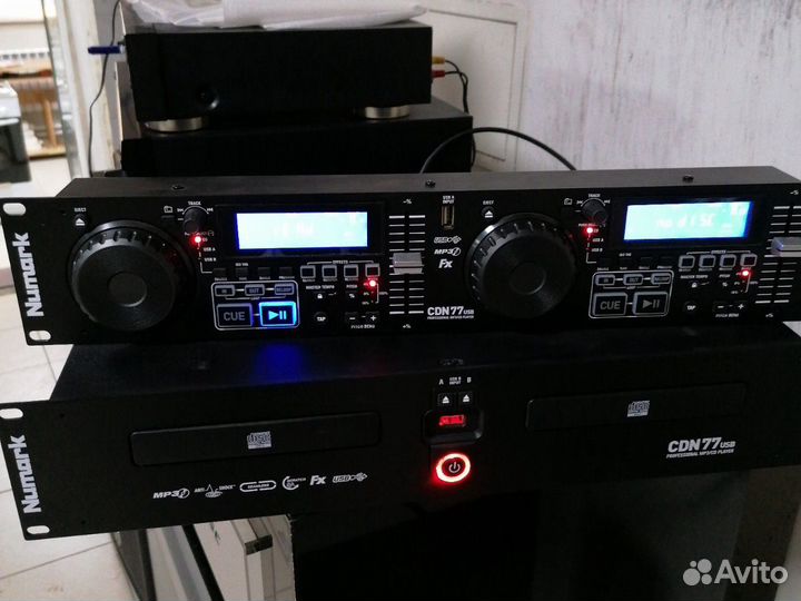 CD-USB проигрыватель Numark CDN 77 профессиональны