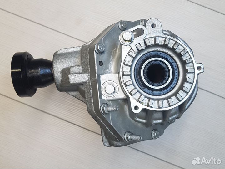 Редуктор передний Volvo S60 XC70 XC90 2.5T