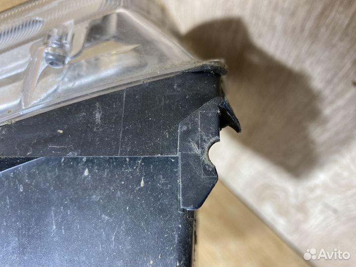 Фара передняя правая Ford Fusion рест 142482