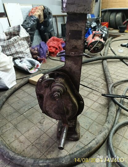 Домкрат реечный железнодорожный