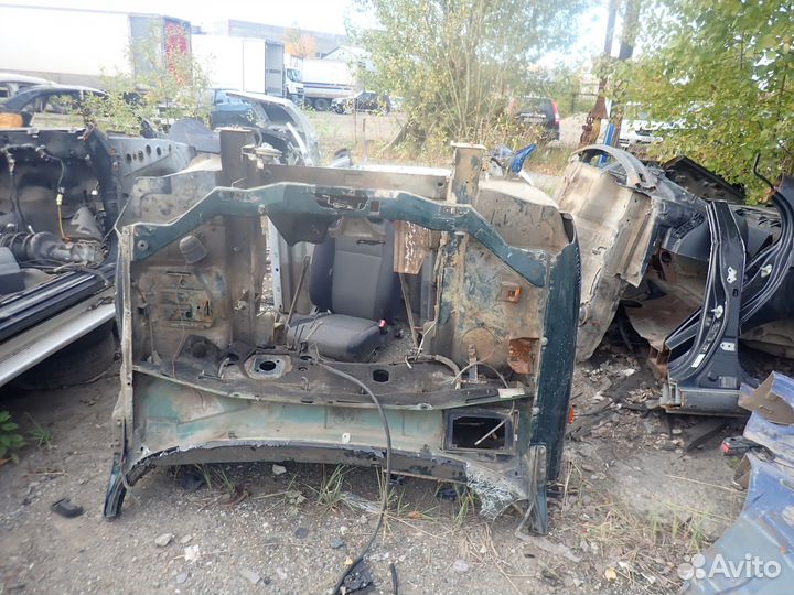 Передняя часть chevrolet niva