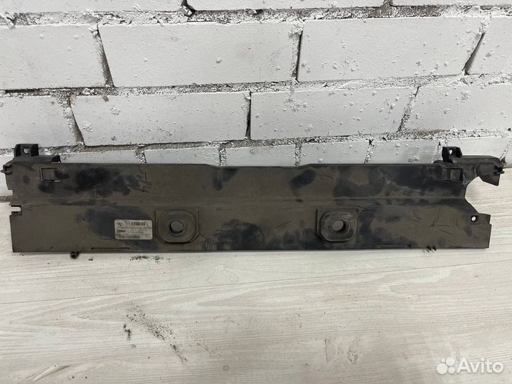 Крепление радиатора BMW 5 F10 F11 Верхнее