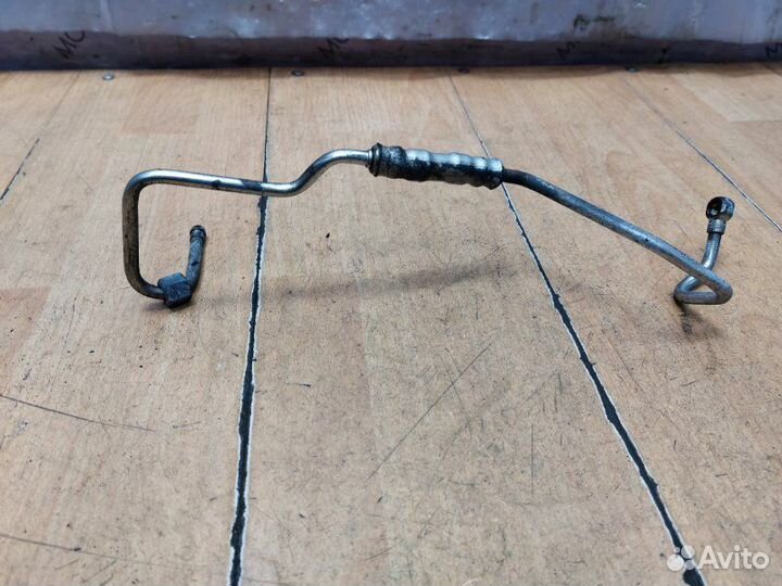 Трубка подачи масла на турбину Opel Omega B Y22DTH