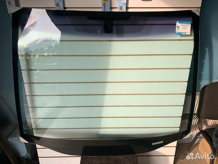 Лобовое стекло на Опель Зафира Б Zafira B