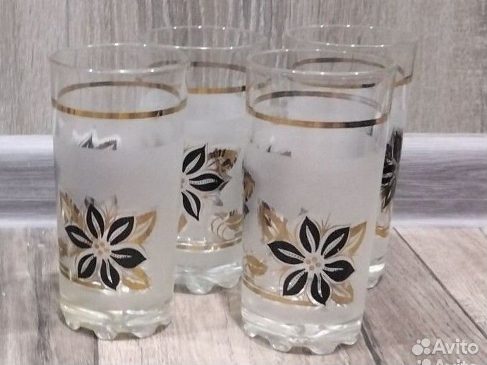 Стаканы, рюмки, бокалы