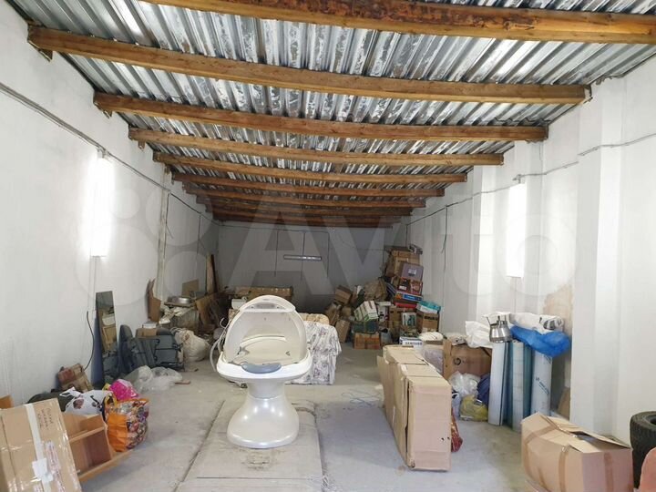 Гараж, > 30 м²