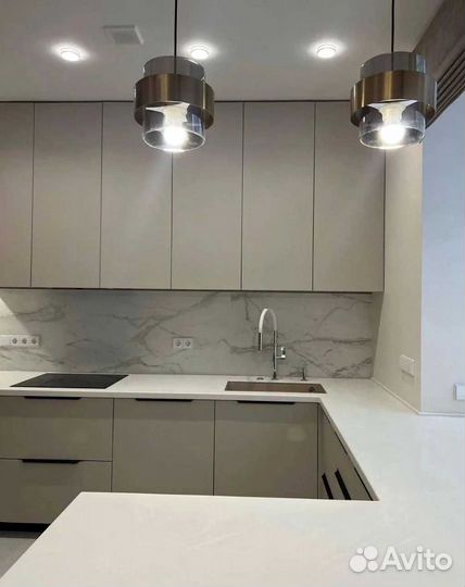 Кухонный гарнитур из массива