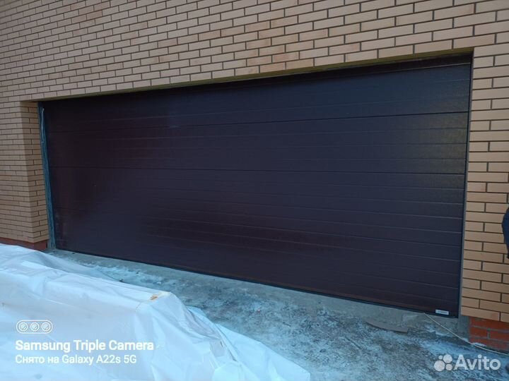 Ворота гаражные под ключ