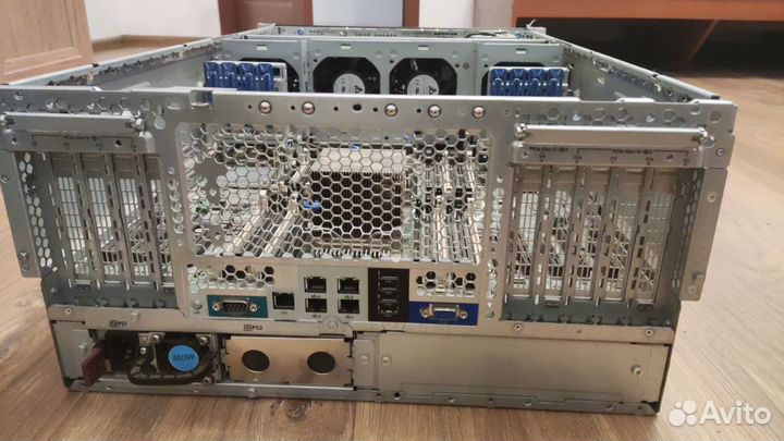 Сервер HP ProLiant ML350p G8