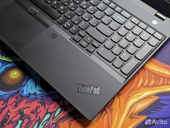 Lenovo ThinkPad T15s Core i7/16Gb/2 видеокарты