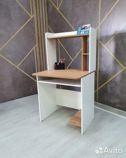 Стол компьютерный «Грета-1»