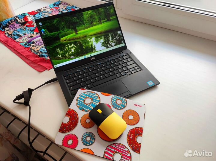 Intel Core i7-8650U, озу 8 Гб, 13.5 дюймов