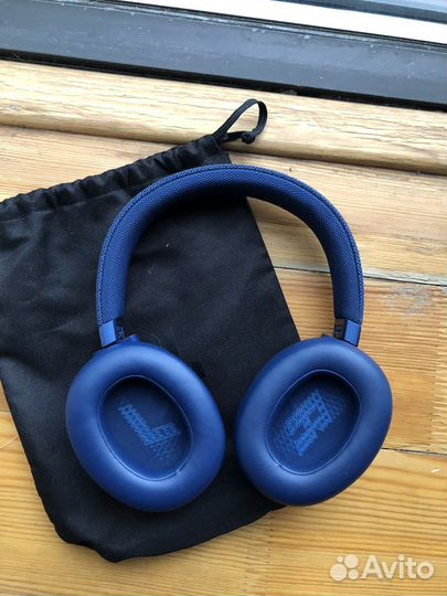 Беспроводные наушники JBL Live 650btnc