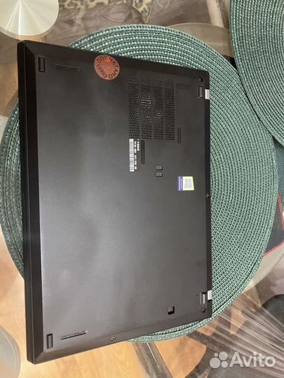 Thinkpad x390 i5 8265u 256gb