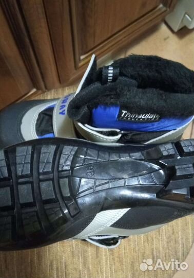 Лыжные ботинки