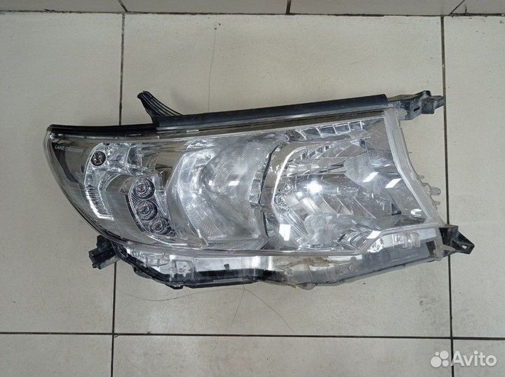 Фара передняя правая Toyota Land Cruiser Prado