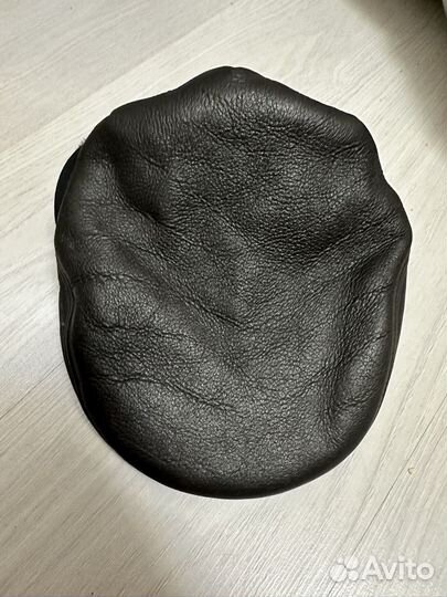 Мужская кожаная кепка зимняя