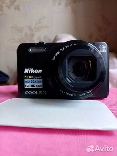 Цифровая фотокамера Nikon CoolPix S7000