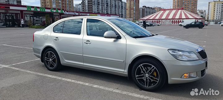 Skoda Octavia 1.8 AT, 2012, 199 700 км