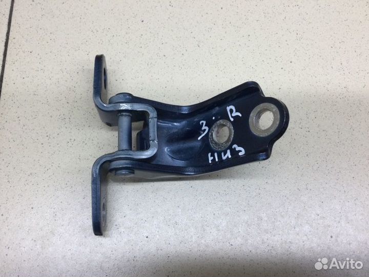 Петля двери задней правой нижняя Kia Ceed