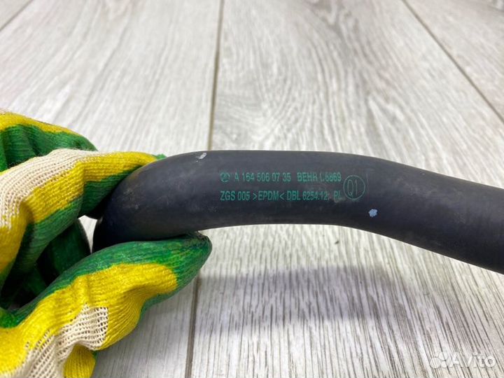 Патрубок системы охлаждения Mercedes Gl 164