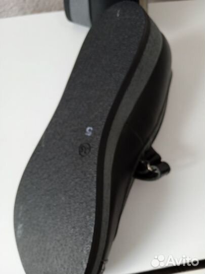 Туфли для девочки 35 размер новые