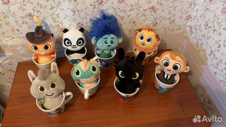 Игрушка в кружке магнит