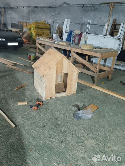 Будка для собаки из бруса и доска