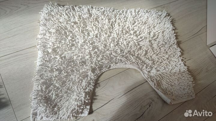 Коврики для ванной и туалета