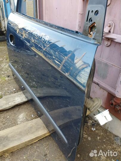 Переядняя правая дверь Chevrolet Rezzo