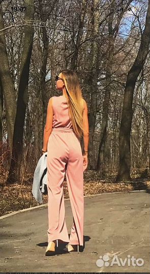 Комбинезон женский