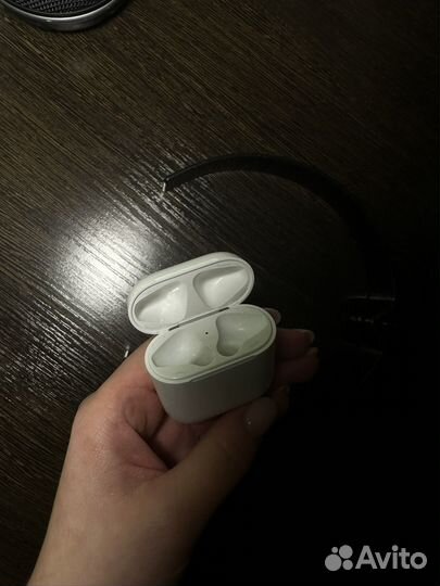 Беспроводные наушники apple airpods 1