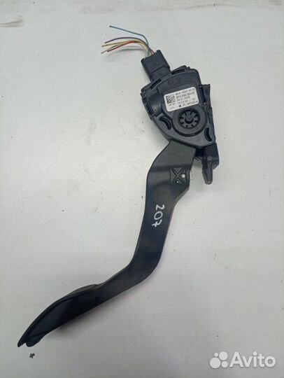 Электронная педаль газа Peugeot 207