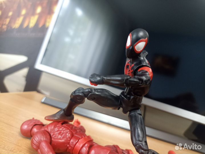 Фигурка Miles Morales Marvel legends 2018