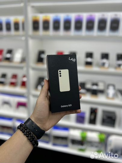 Samsung Galaxy S23, 8/128 ГБ