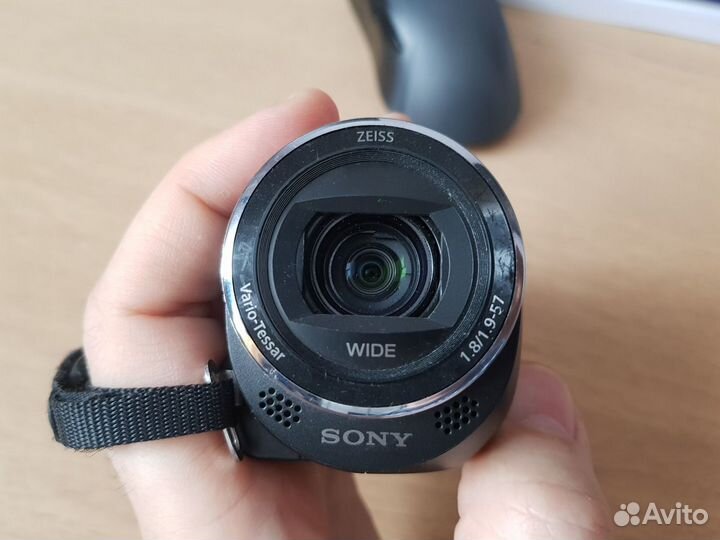 Видеокамера Sony Handycam HDR-CX405