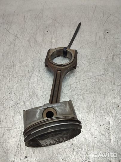 Поршень с шатуном Hyundai Sonata NF G4KA