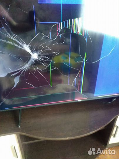 Телевизор на запчасти