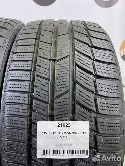 Toyo Snowprox S954 235/35 R19