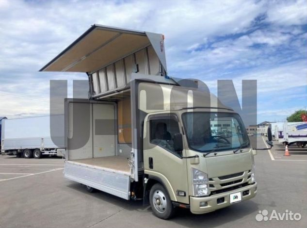 Промтоварный фургон Isuzu Elf, 2017