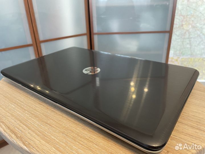 Ноутбук hp Pavilion 17.3