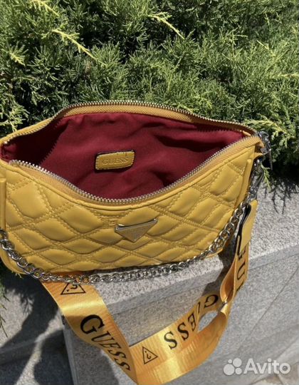 Сумочка guess