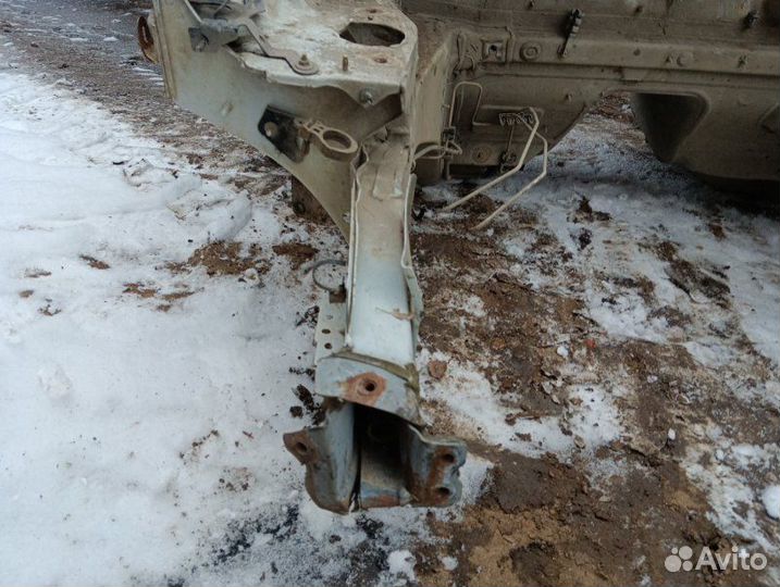 Панель передняя/телевизор (в сборе) Renault Logan/Logan Stepway