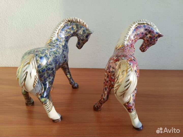 Фарфоровые статуэтки Конь-Огонь