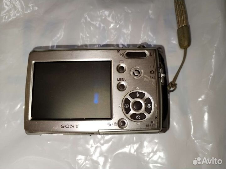 Компактный фотоаппарат Sony DSC-T33